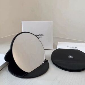 Authentic CHANEL Beauty Fold Travel Compact Mirror.